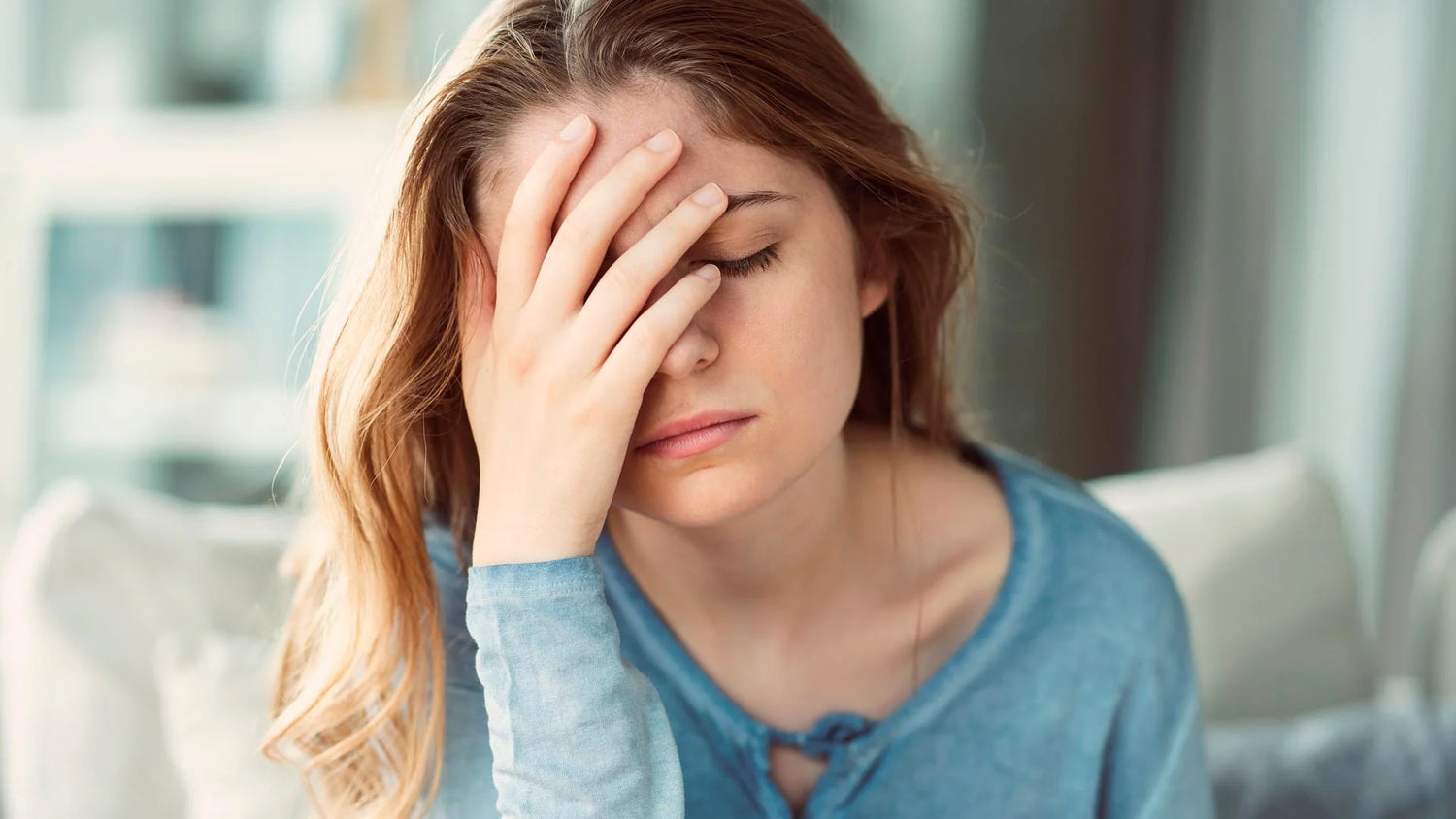 Chronischer Stress kann zu Verspannungen und allgemeinem Unwohlsein führen 